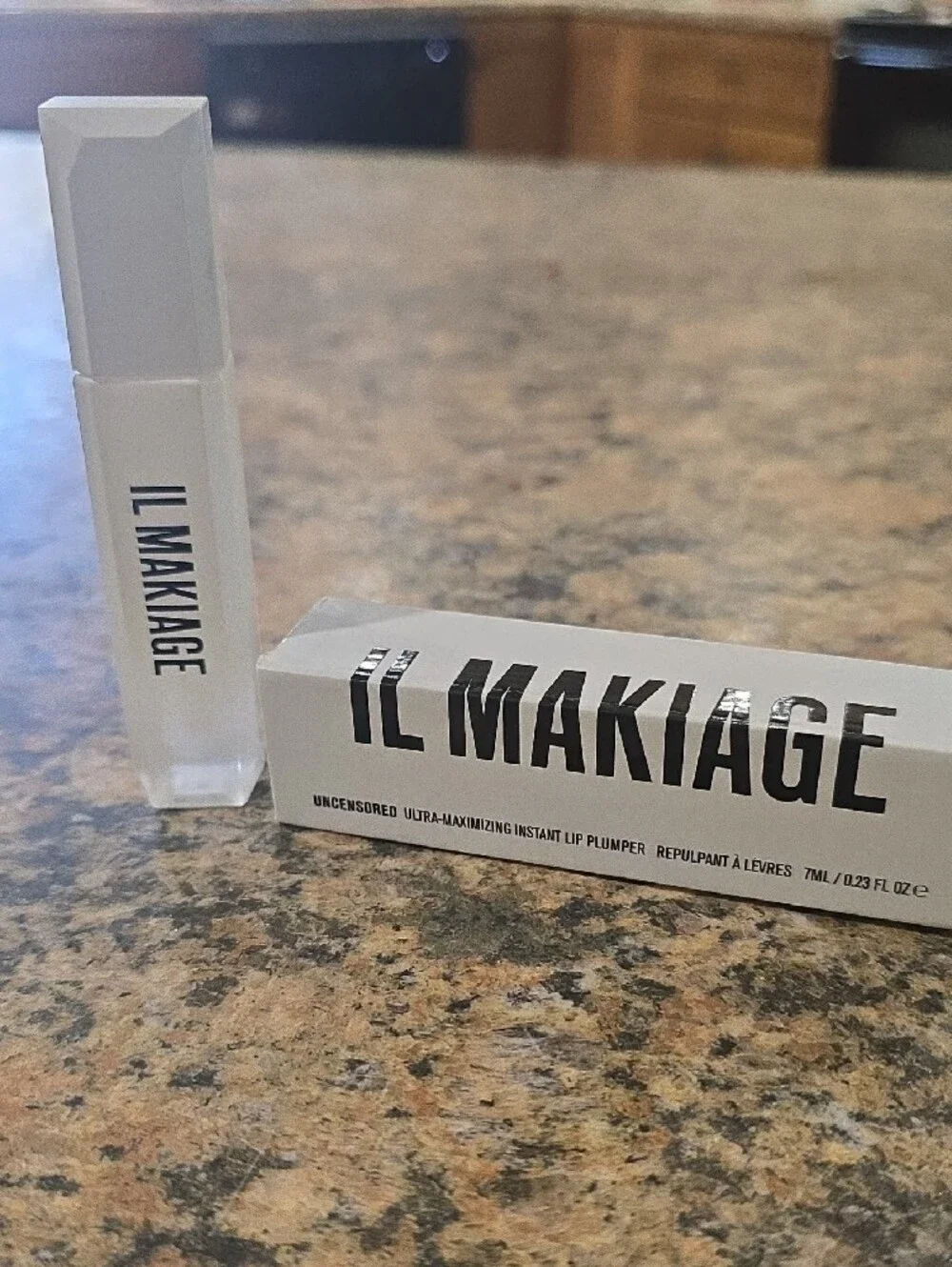 IL MAKIAGE Lip- Clear